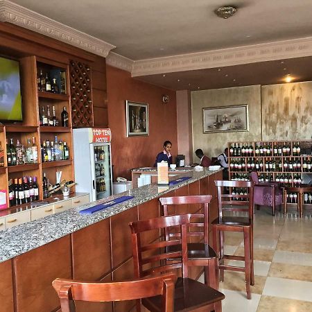 Top Ten Hotel 亚的斯亚贝巴 外观 照片